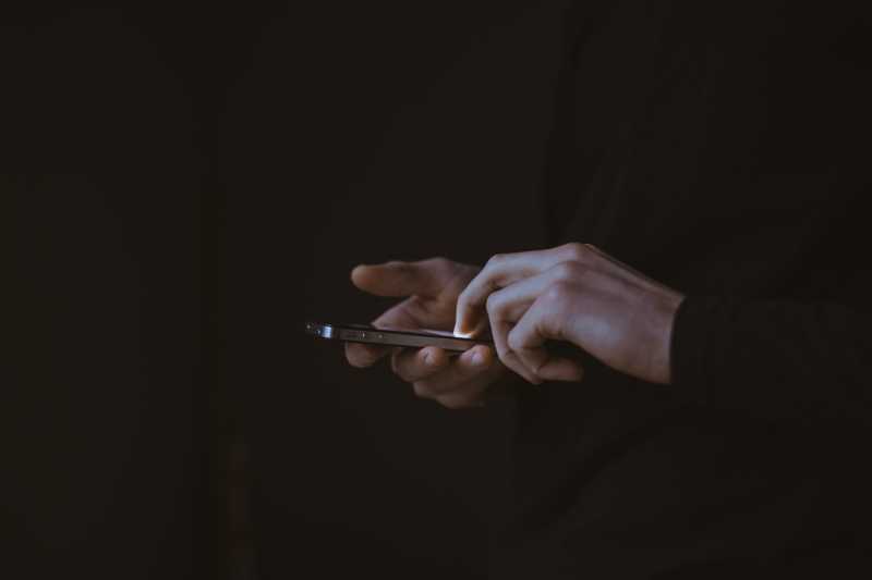 Hati-hati, 250 Aplikasi Berbahaya Mangsa Pengguna iPhone &amp; Android